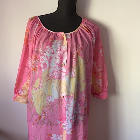 Vintage pink floral house coat - Picture 2 of 8